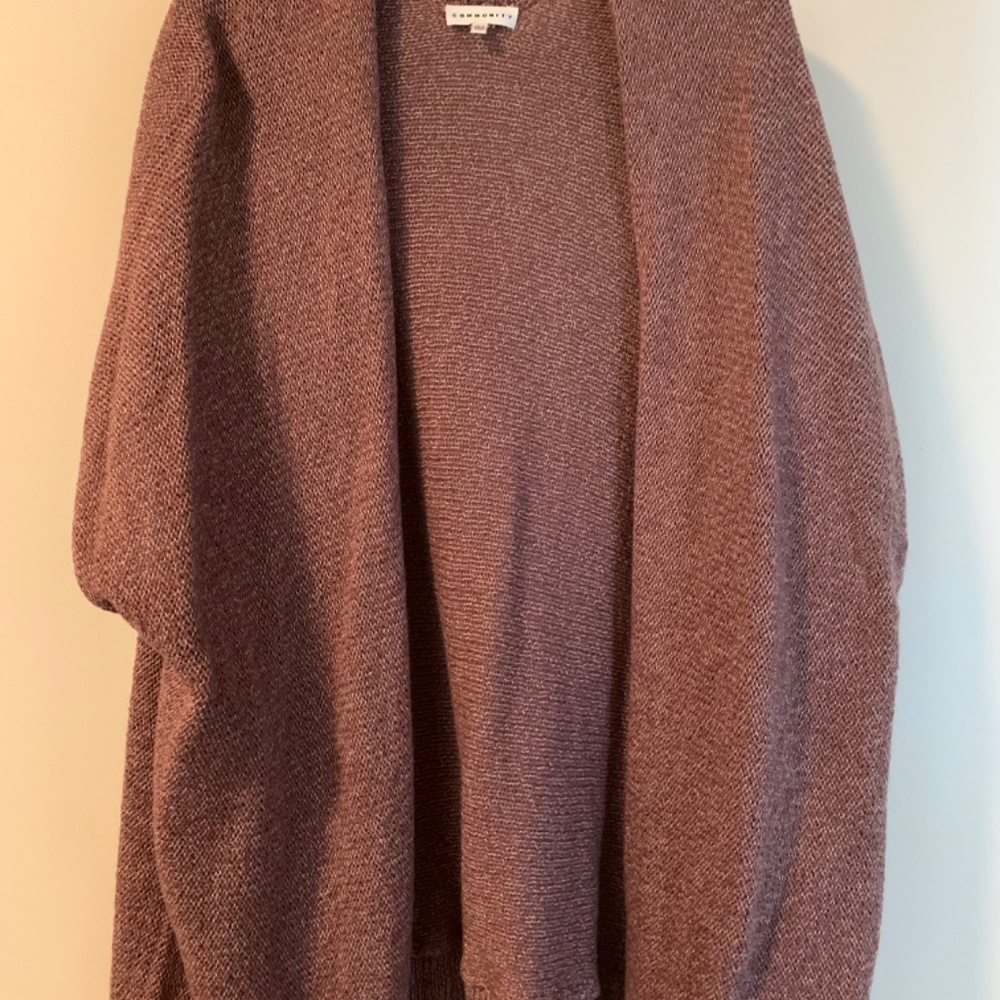Community Ionic Cape - Xsmall/Small - Picture 3 of 4
